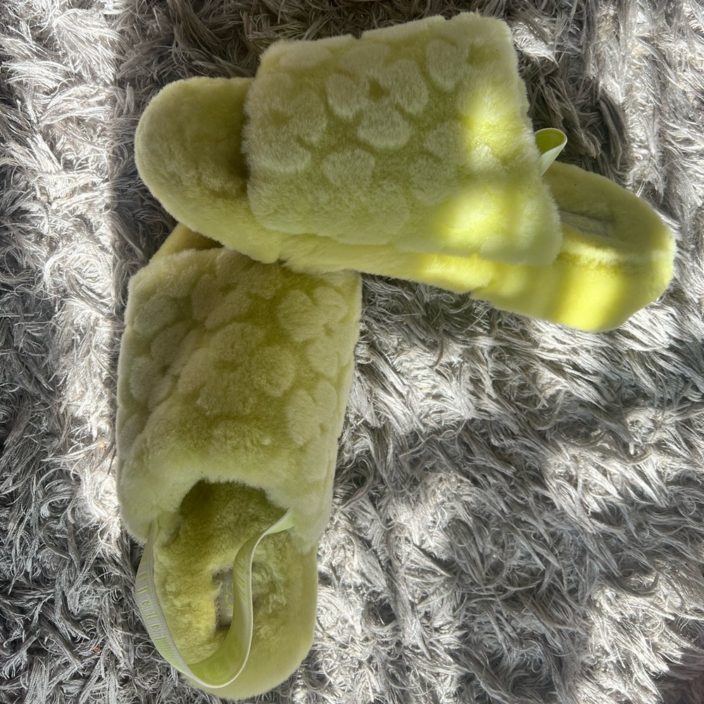 UGG Women's Fluff Yeah Slide Poppy In Pollen Women’s Size 10